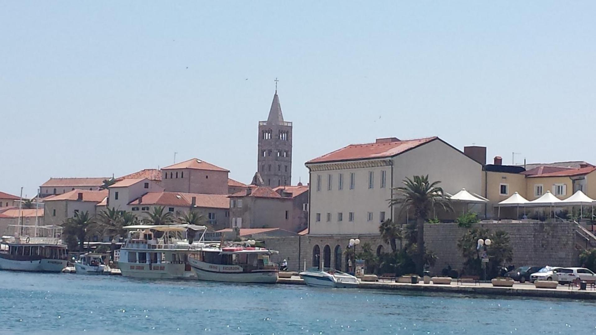Nina Villa Rab Town Bagian luar foto