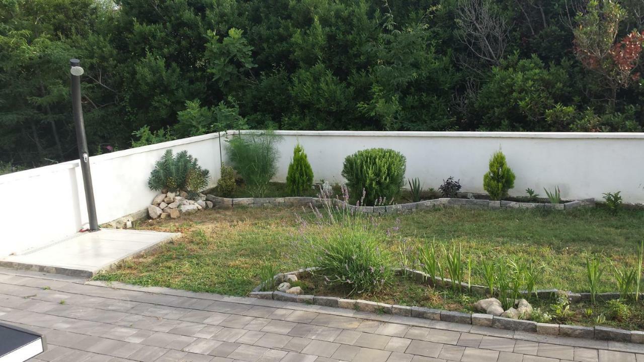 Nina Villa Rab Town Bagian luar foto