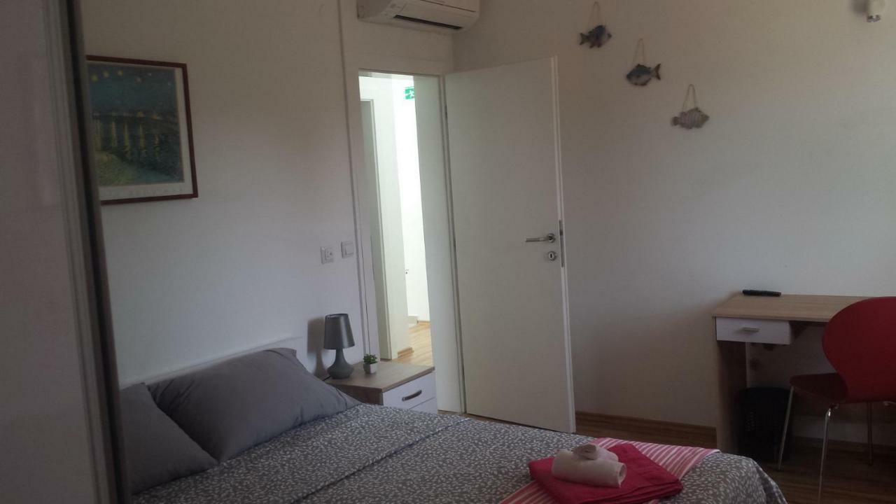 Nina Villa Rab Town Bagian luar foto