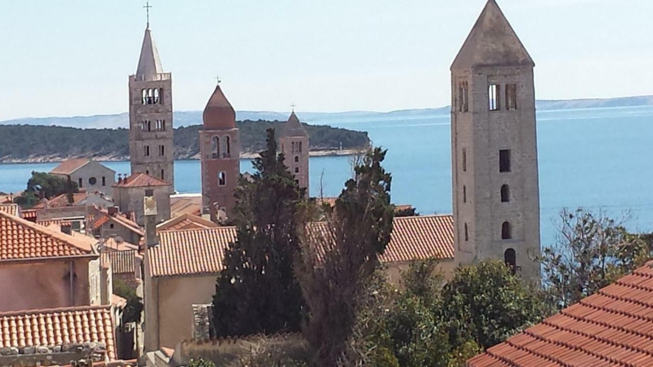 Nina Villa Rab Town Bagian luar foto