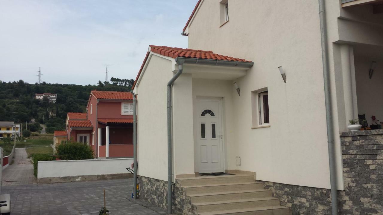 Nina Villa Rab Town Bagian luar foto