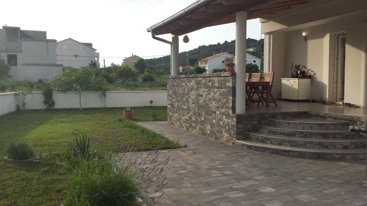 Nina Villa Rab Town Bagian luar foto