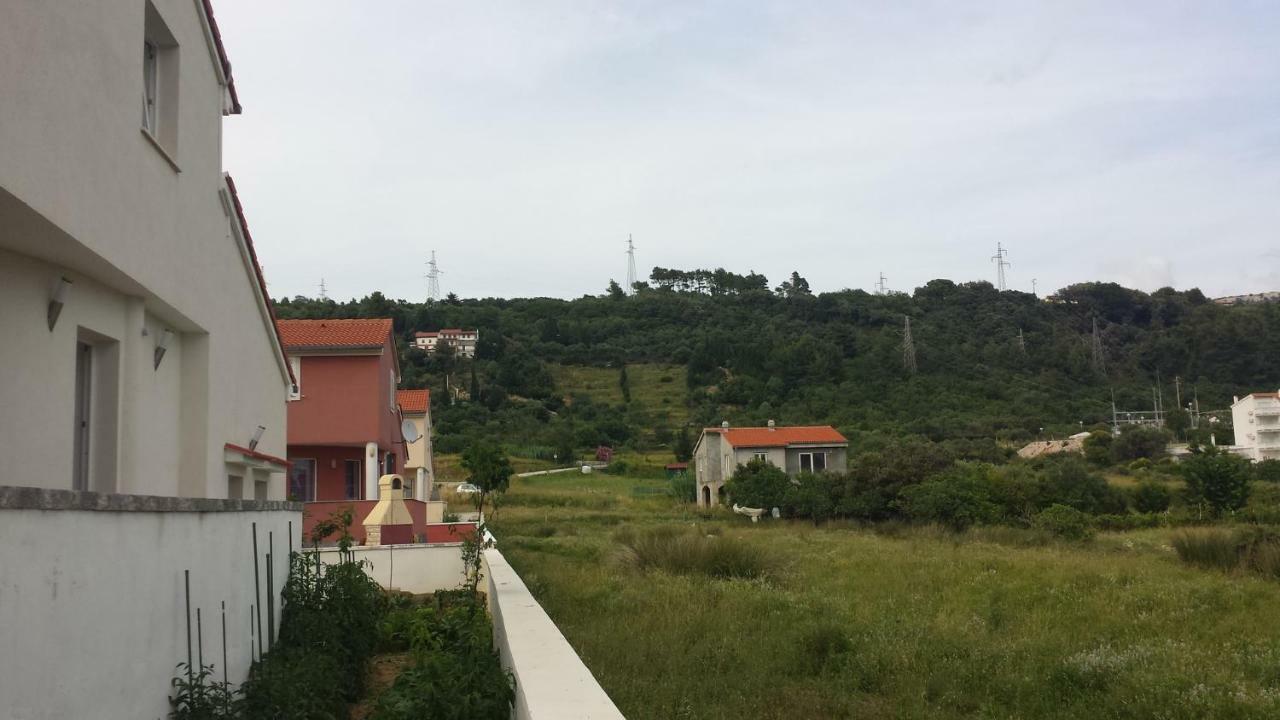 Nina Villa Rab Town Bagian luar foto