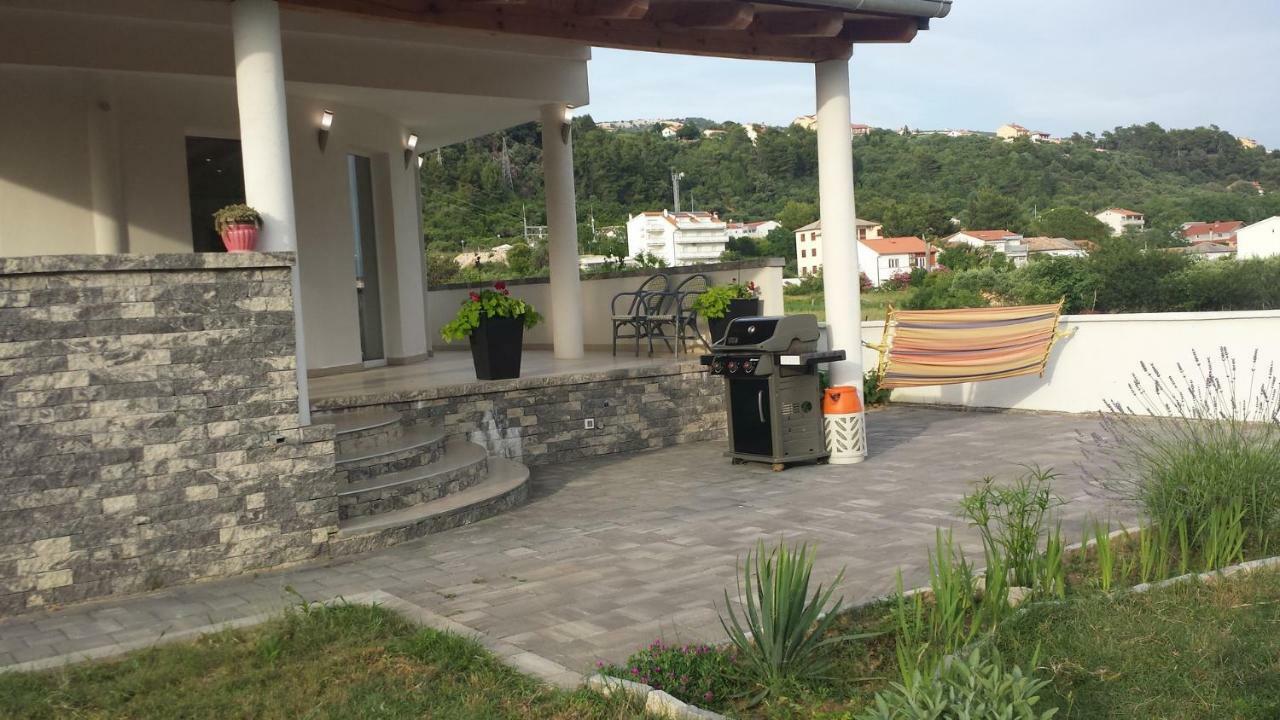 Nina Villa Rab Town Bagian luar foto
