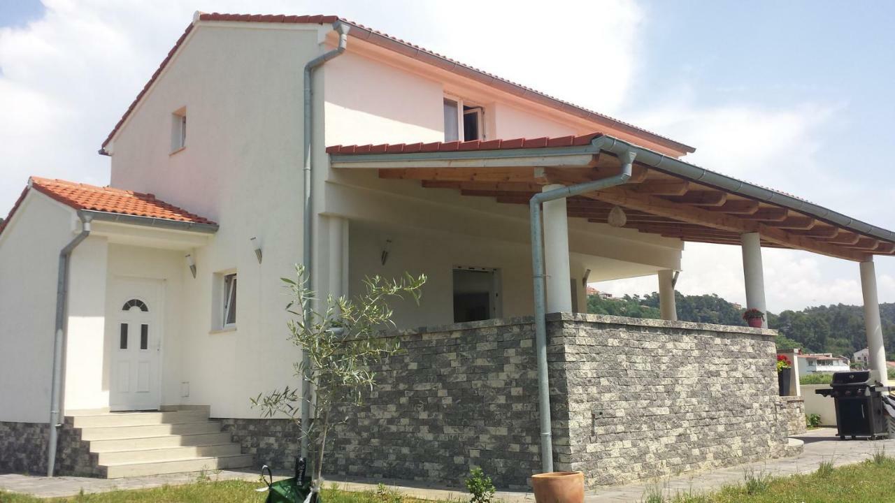 Nina Villa Rab Town Bagian luar foto