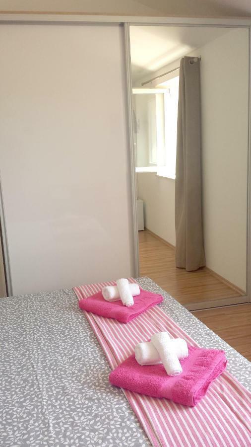 Nina Villa Rab Town Bagian luar foto